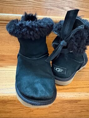 UGG Black Suede Shearling Bow Girls Boots